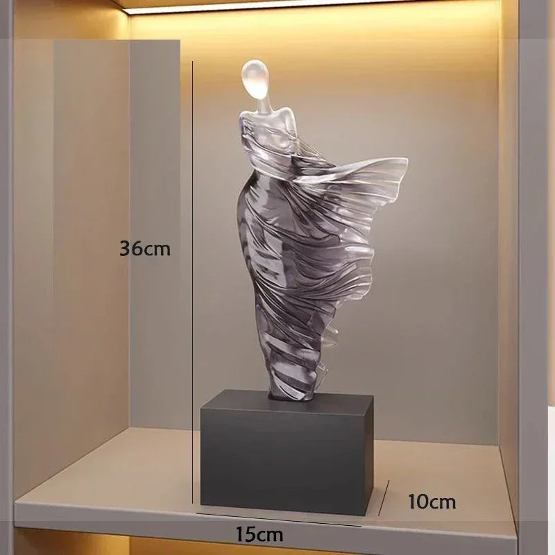 WORE - graceful sculpture